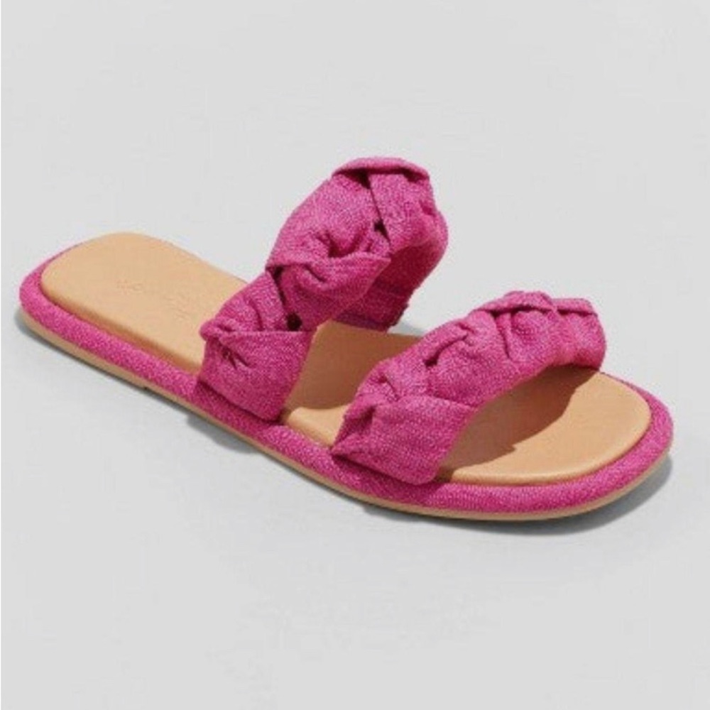 Sandals called “Meg” never worn